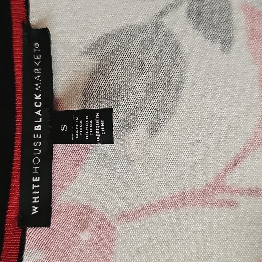 White House Black Market Sz Small Red Black White Floral Cardigan - Picture 4 of 8